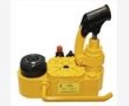 點擊查看詳細信息<br>標題：YQ-88B型高鐵液壓起道器 閱讀次數(shù)：2141