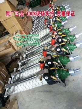 點(diǎn)擊查看詳細(xì)信息<br>標(biāo)題：發(fā)往山西太原MQT-120/2.3氣動(dòng)錨桿鉆機(jī)及配件 閱讀次數(shù)：2135