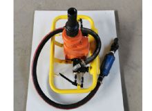 點擊查看詳細信息<br>標(biāo)題：架座支撐氣動手持式鉆機 閱讀次數(shù)：1553